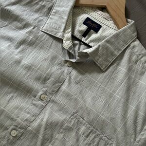 *NWT* Good Man Brand Short Sleeve Button-Up Shirt - Large